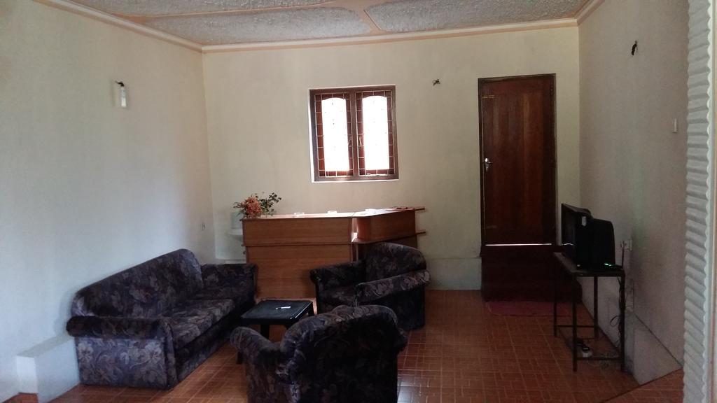 Ginza Rest Kandy Tennekumbura Zewnętrze zdjęcie