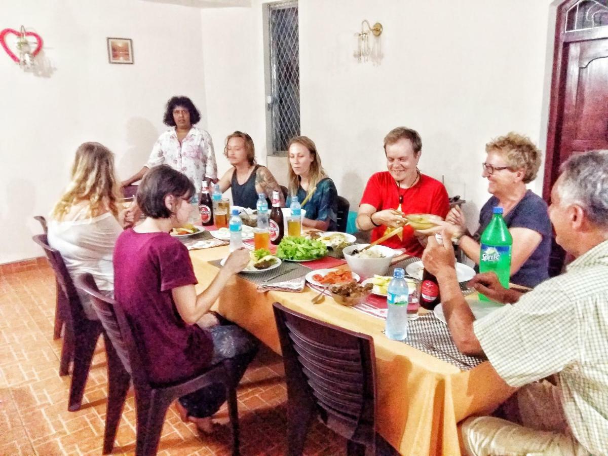 Ginza Rest Kandy Tennekumbura Zewnętrze zdjęcie